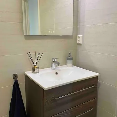 Moderne Midt I Sentrum Av Apartament *