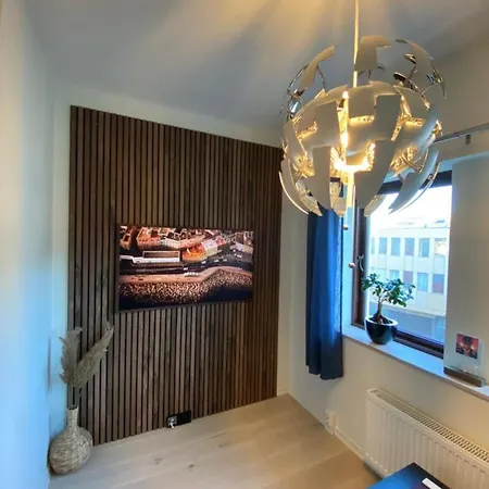 Moderne Midt I Sentrum Av