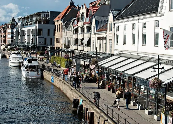 Moderne Midt I Sentrum Av Appartamento